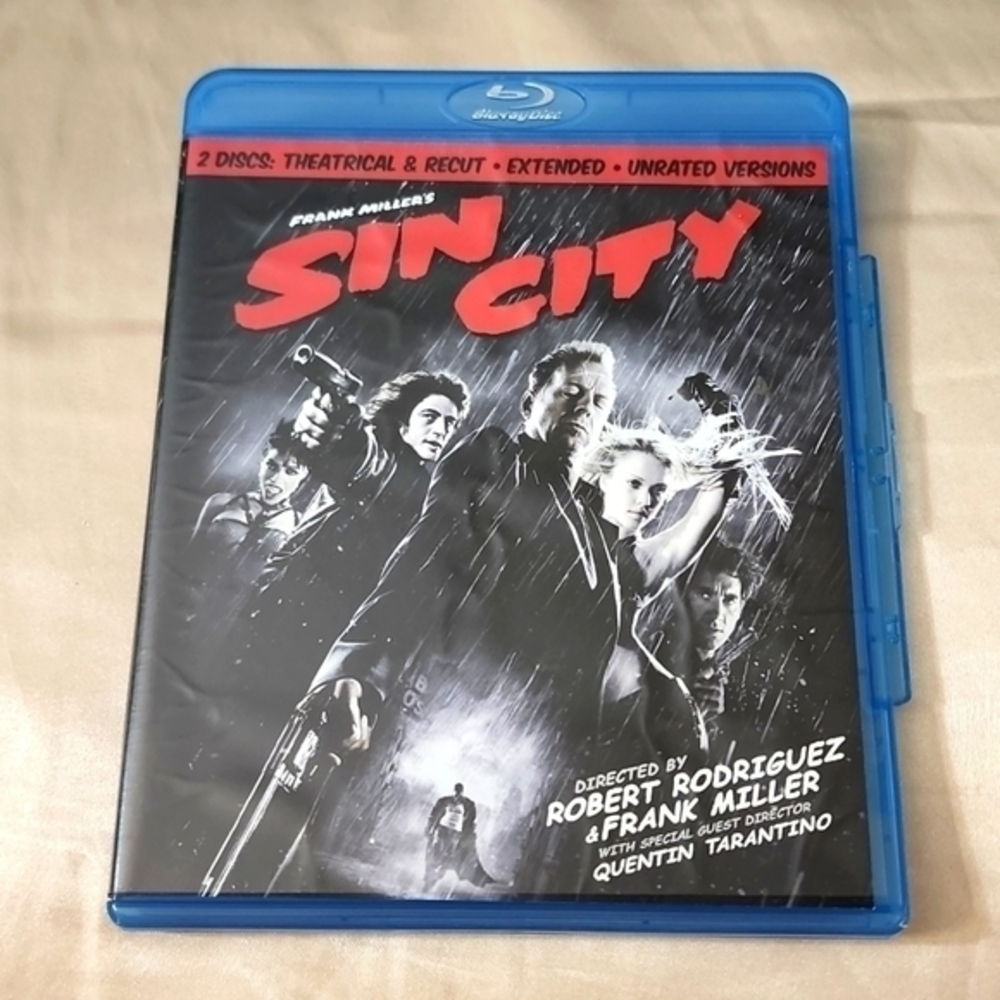 Sin City 2 Disc‎ Set Blu-ray